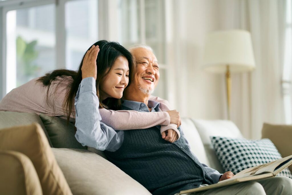 10 Tips for Visiting a Loved One in Memory Care